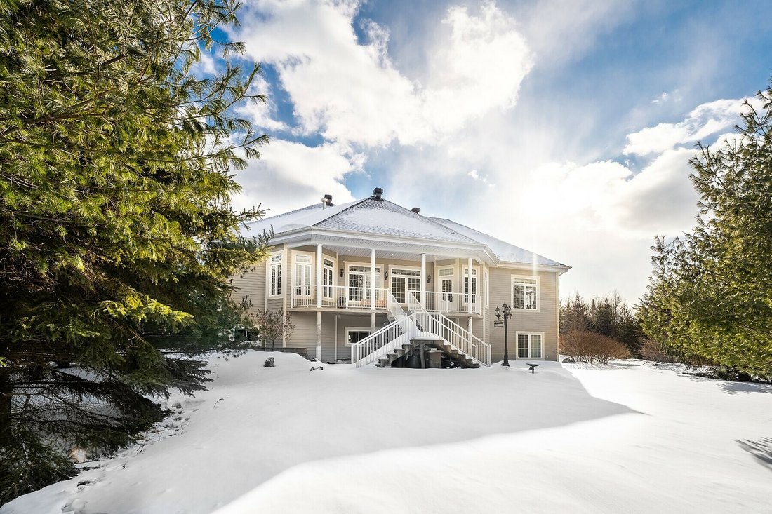 Lac Brome, Estrie In Lac Brome, Quebec, Canada For Sale (11806887)