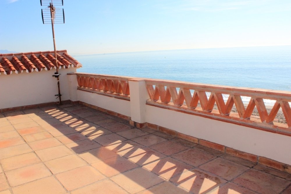 Villa in Estepona, Andalusia, Spain 2 - 11809520