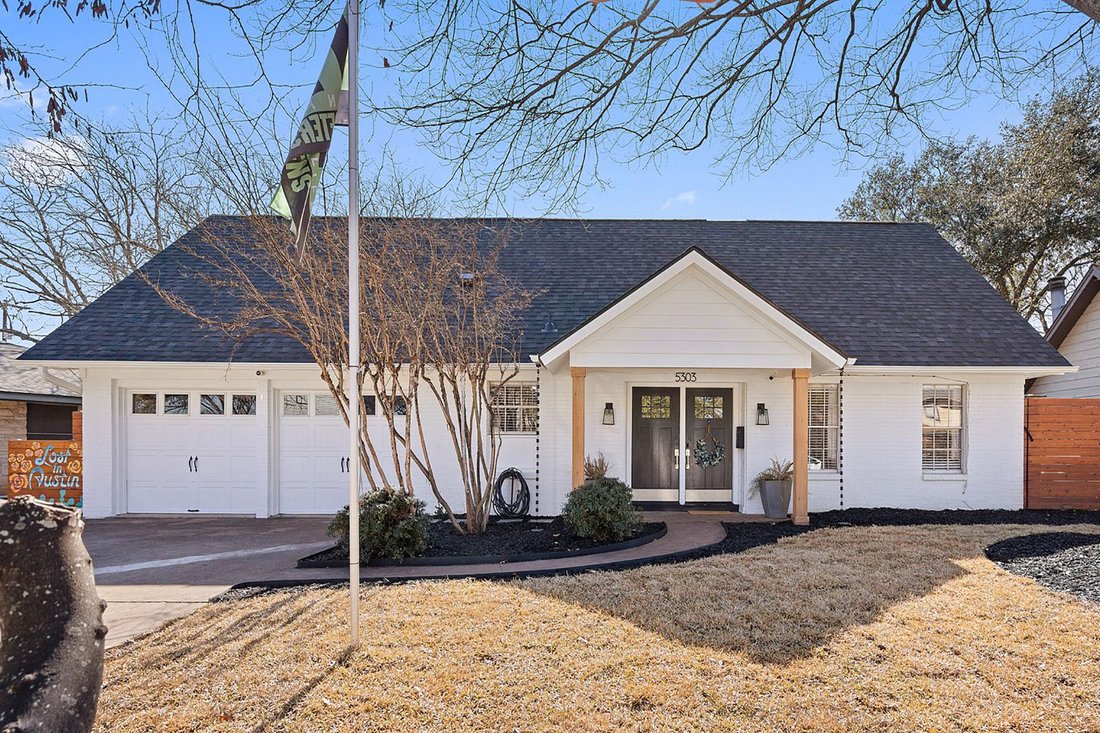 Adorable Casa Estilo Cabaña En Austin, Texas, Estados Unidos En Venta