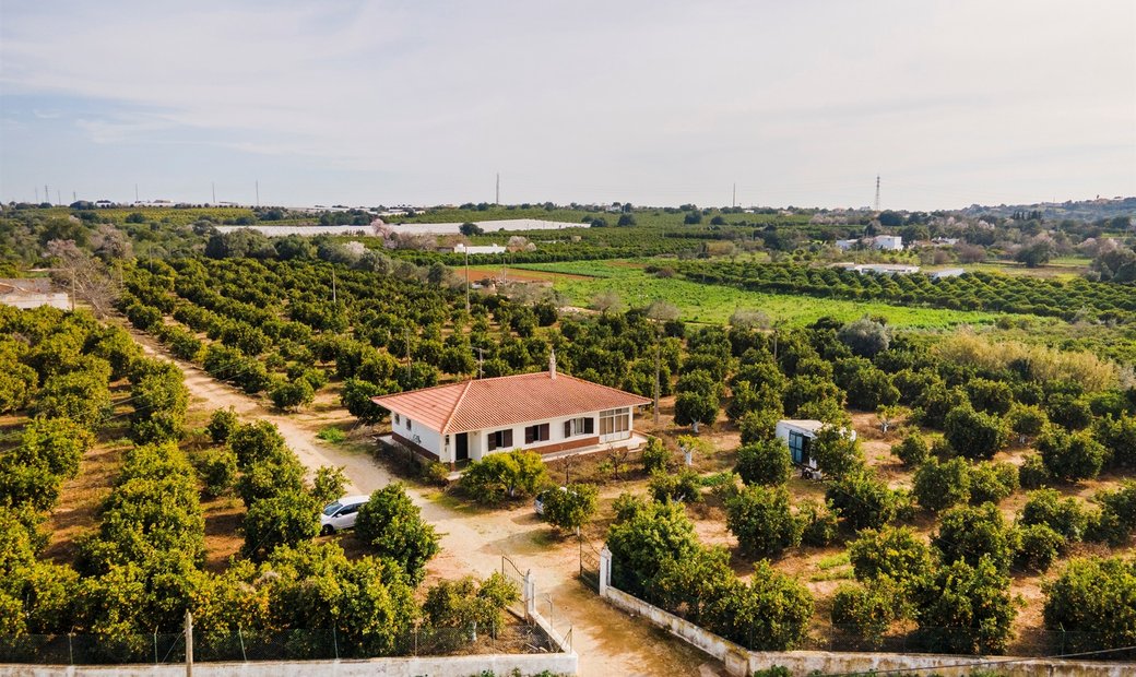 Finca, 2 Habitaciones, En Venta En Faro, Distrito De Faro, Portugal En