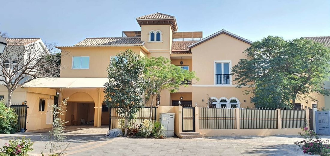 Villa in Dubai, Dubai, United Arab Emirates 1 - 11812277