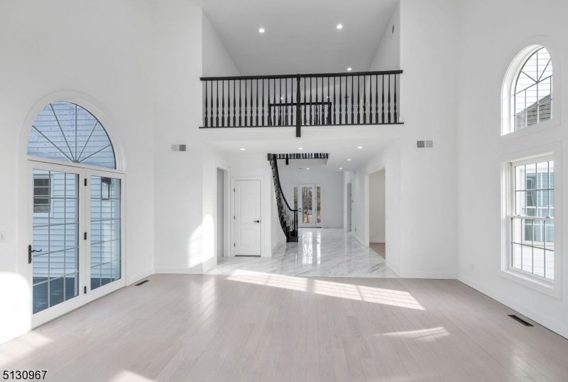 6 Bedrooms Single Family Detached In Far Hills, New Jersey, United