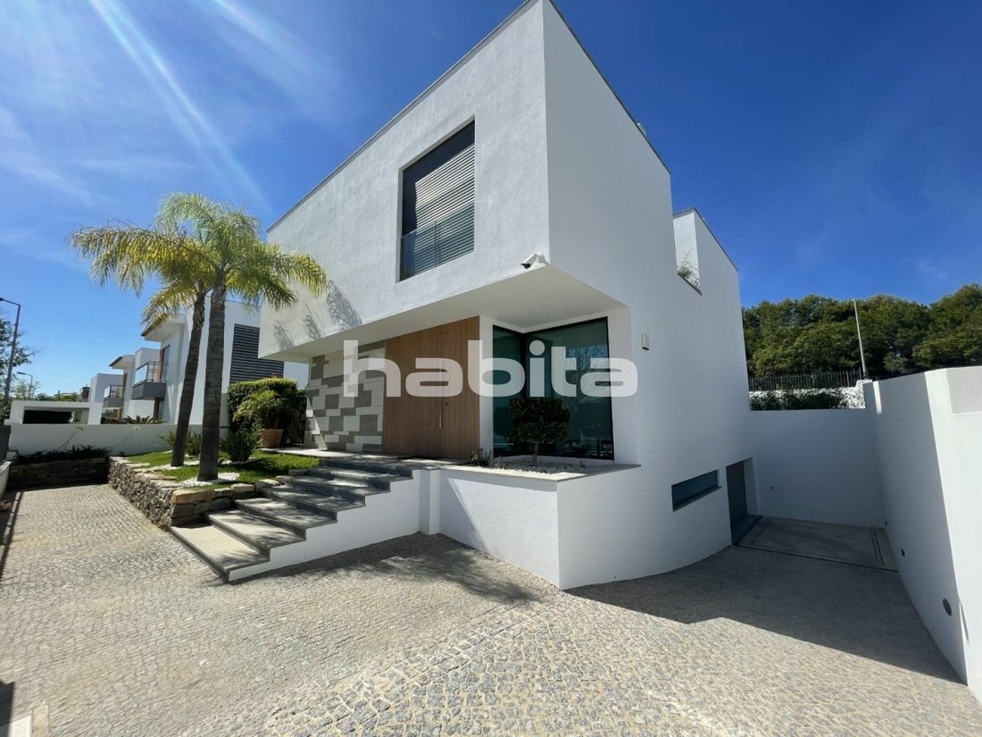 Detached House Portimão In Portimão, Algarve, Portugal For Sale (11814194)