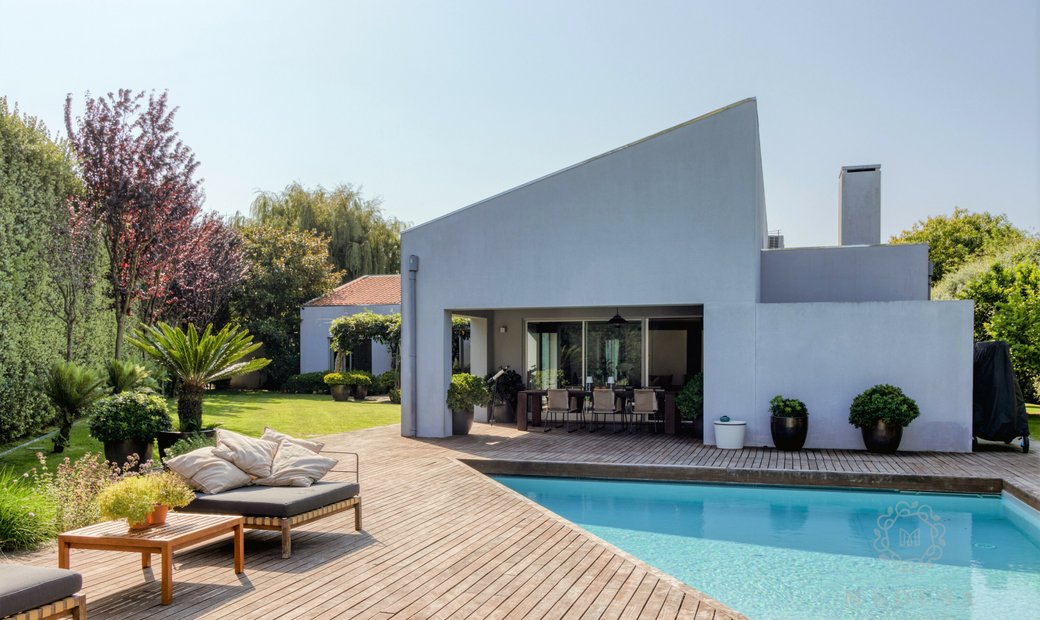 stunning-modern-5-bedroom-villa-seaside-in-arcozelo-porto-district