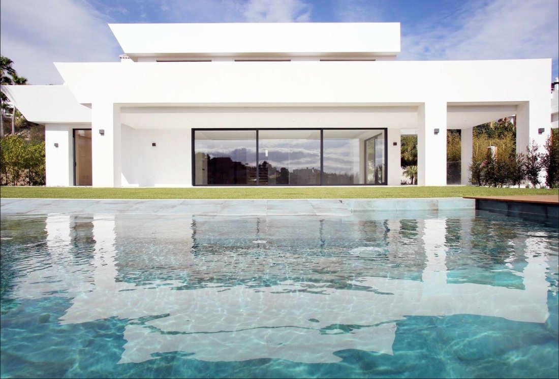 Villa in Benahavis, Andalusia, Spain 1 - 11216615