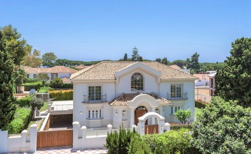 Villa en Milla de Oro, Andalucía, España 1