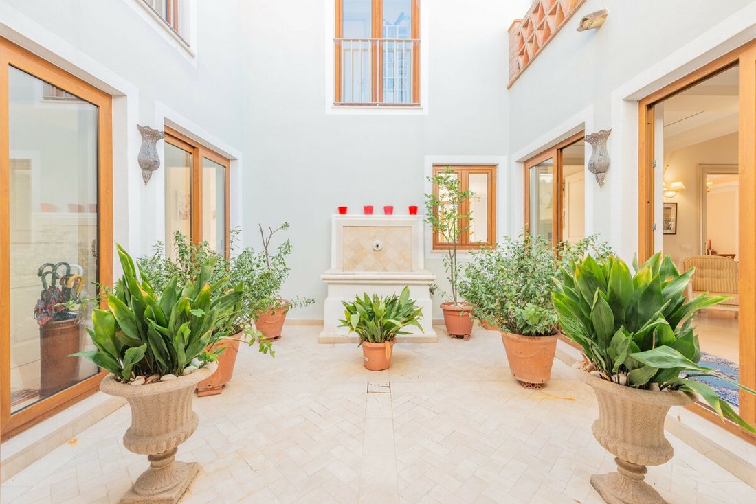 Villa in Golden Mile, Andalusia, Spain 2 - 11360859