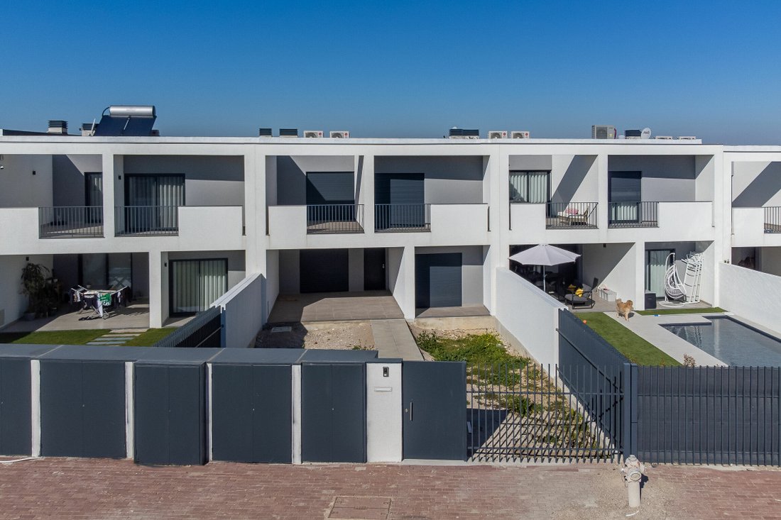 Skycity Luxury Villa In Amadora, Lisbon, Portugal For Sale (11819944)