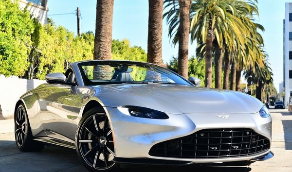 2021 Aston Martin Vantage (11768680)