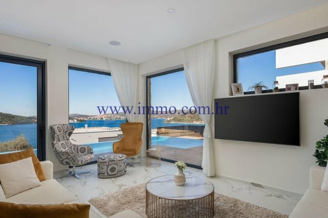 Villa in Rogoznica, Šibenik-Knin County, Croatia 4 - 11822470