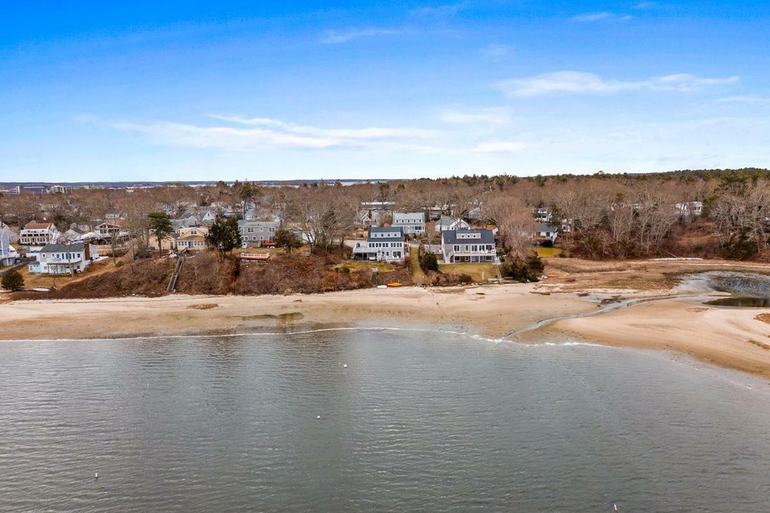 Year Round Oasis On Buttermilk Bay In Bourne, Massachusetts, United