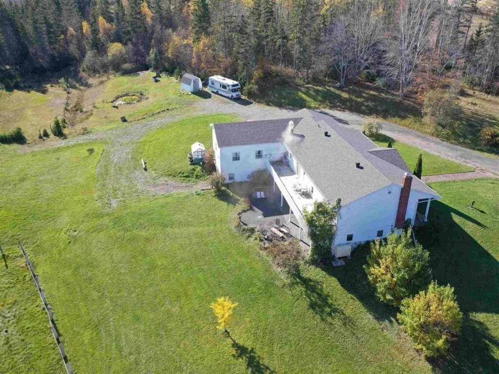 Single Family Detached Coxheath In Blacketts Lake, Nova Scotia, Canada For Sale (11824081)