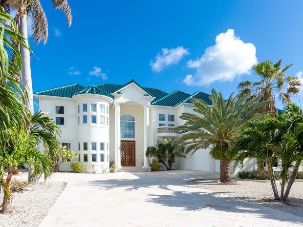 House in East End, East End, Cayman Islands 1