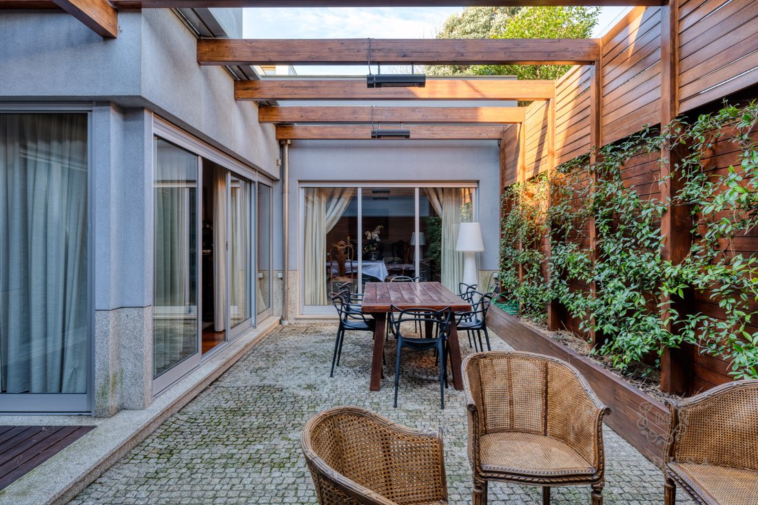 Villa in Lordelo do Ouro e Massarelos, Porto District, Portugal 4 - 11828672