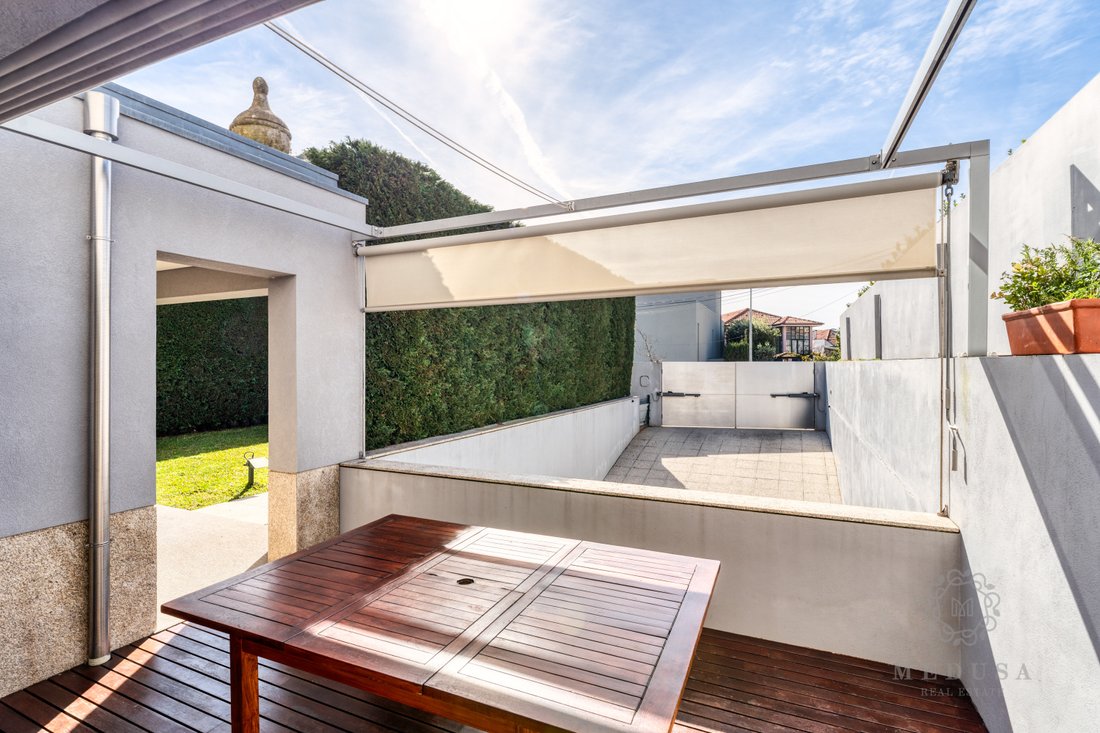 Villa in Lordelo do Ouro e Massarelos, Porto District, Portugal 3 - 11828672