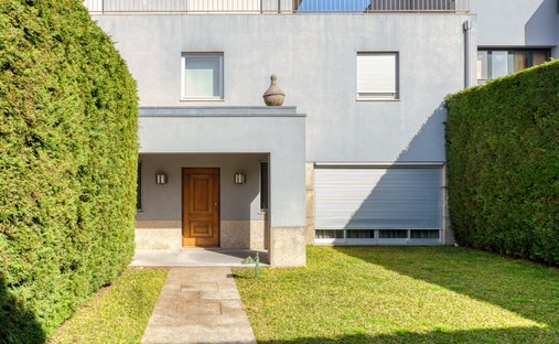 Villa in Lordelo do Ouro e Massarelos, Porto District, Portugal 1