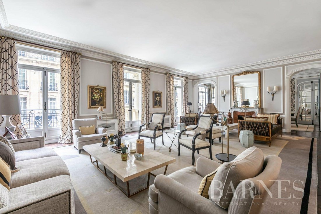 Apartment in Paris, Île-de-France, France 1 - 11829271