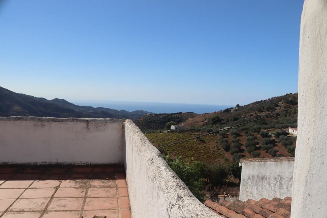 La Herradura Country Property In La Herradura, Andalusia, Spain For