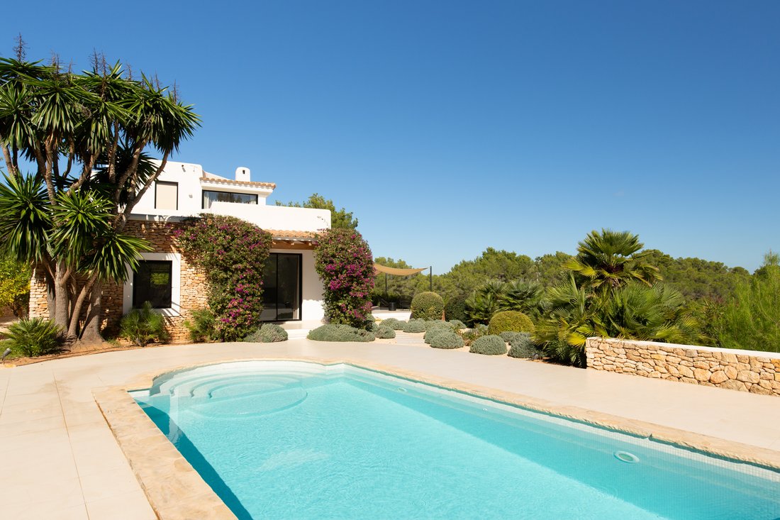 Villa in Santa Eulalia des Ríu, Balearic Islands, Spain 1 - 11830627