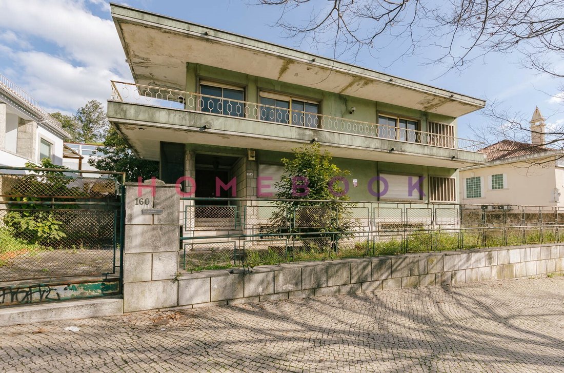 4 Storey House In The Heart Of The City In Lisbon, Lisbon, Portugal For