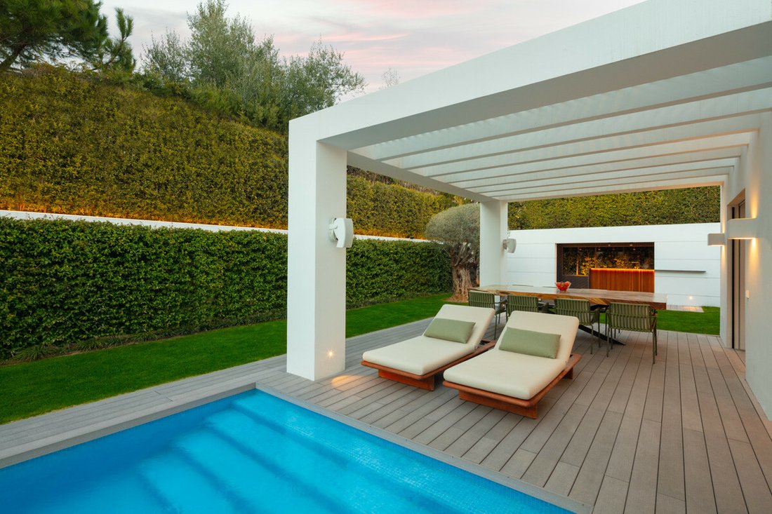 Villa in Guadalmina Alta, San Pedro de Alcantara, Spain 2 - 11833456