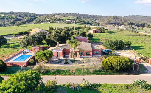 Villa in Bensafrim e Barao de Sao Joao, Algarve, Portugal 1
