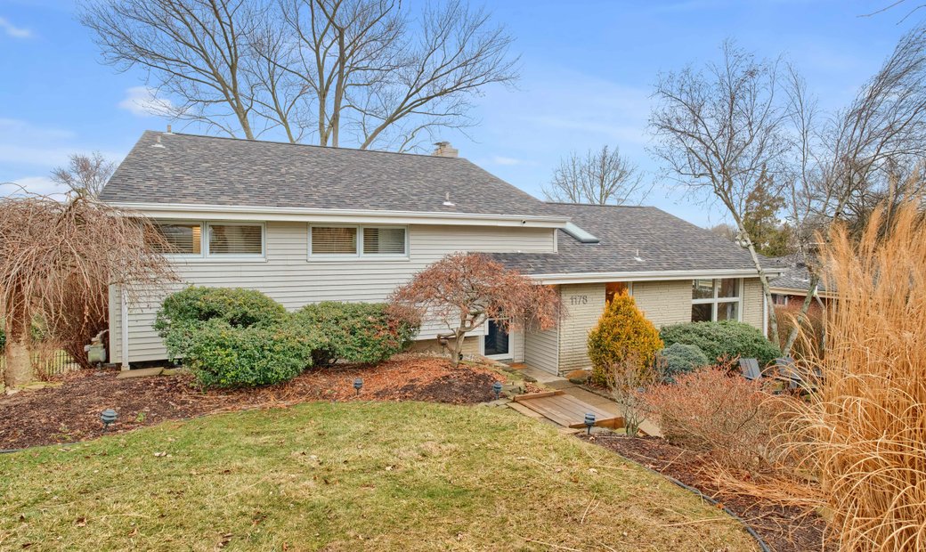 Casa Moderna De Varios En Municipio De Mt. Lebanon, Pensilvania