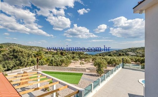 Villa en Rogoznica, Condado de Šibenik-Knin, Croacia 1