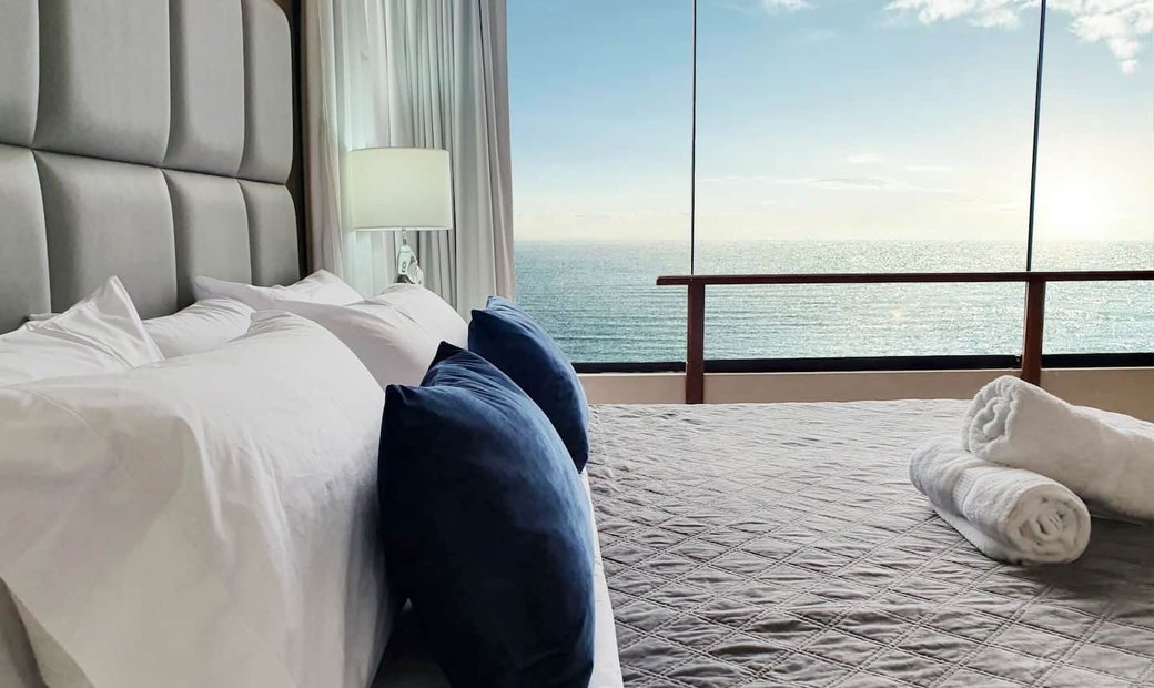 Oceanfront Luxury Condo In Miraflores, Metropolitan Municipality Of