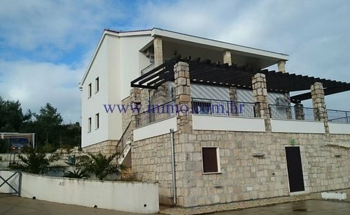 House in Rogac, Split-Dalmatia County, Croatia 1