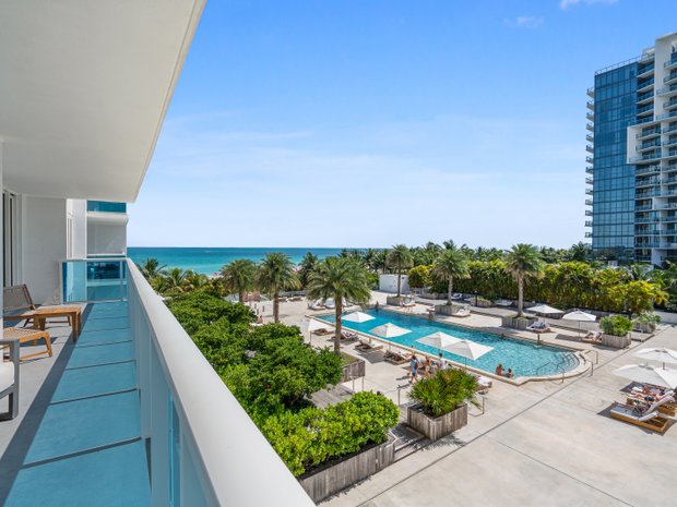 Condo in Miami Beach, Florida, United States 1