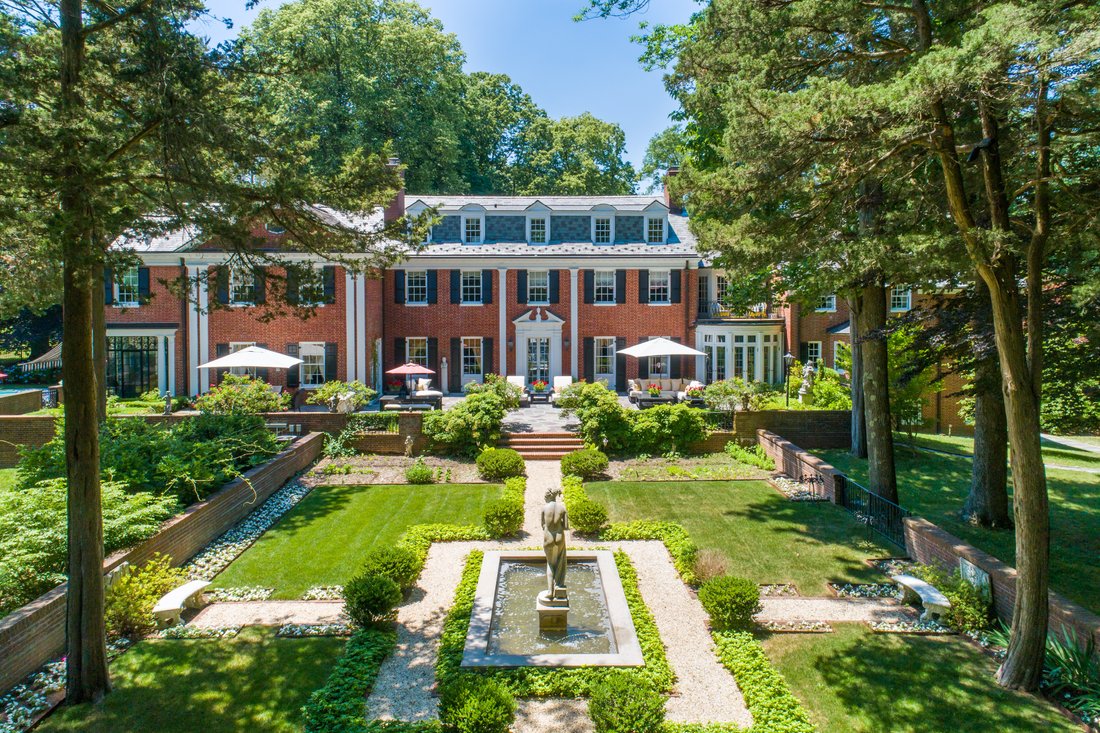 393 Mill River Road, Muttontown, Ny, In Muttontown, New York, United