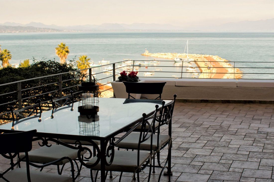 Luxury House With Breathtaking Views In Koroni, Greece For Sale (11843806)