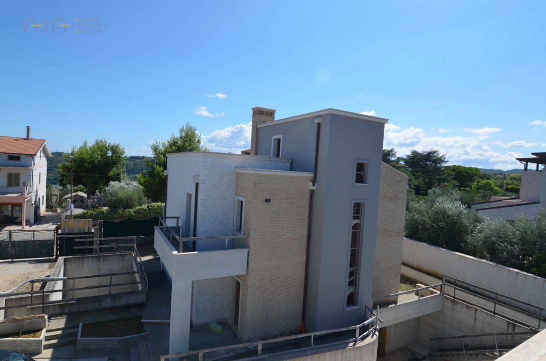 Villa in Collinare - Valtesino - Tesino, Grottammare, Marche 2 - 11843875