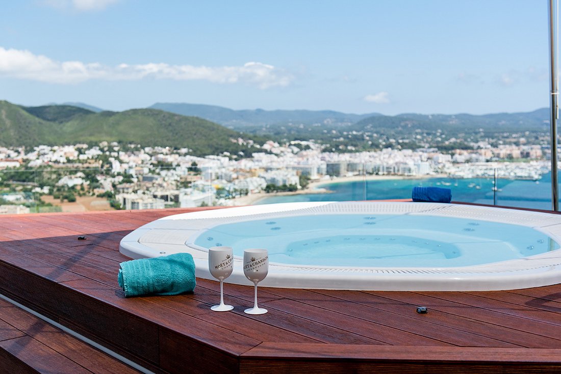 Villa in Santa Eularia des Riu, Balearic Islands, Spain 4 - 11844242