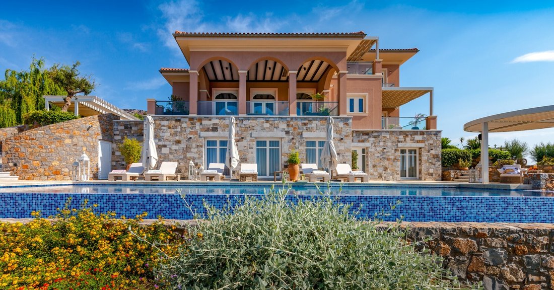 Villa in Community of Elounta, Agios Nikolaos Municipal Unit, Greece 3 - 11846524