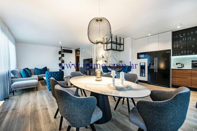 Villa in Gradski kotar Stari grad, Korcula, Dubrovnik-Neretva County 5 - 11847468
