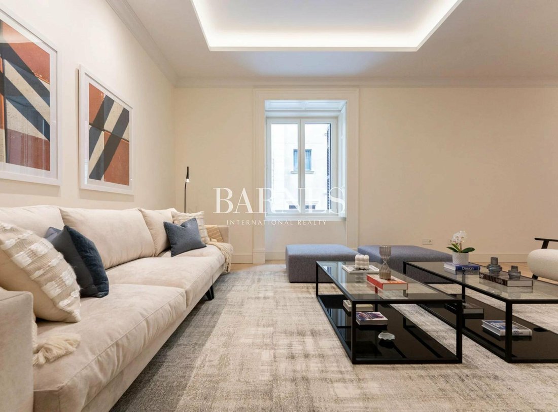 Madrid Chamberí Furnished Exterior In Madrid, Community Of Madrid