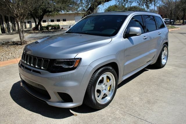Suv in Austin 1 - 11848302