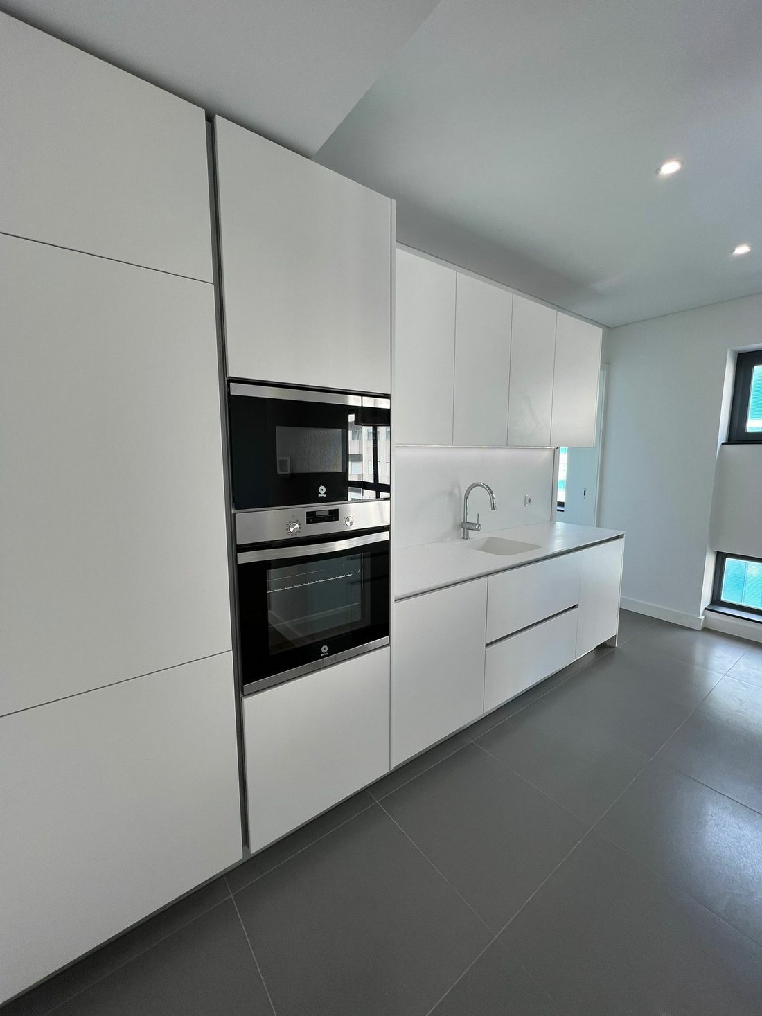 Apartment in Cedofeita, Santo Ildefonso, Se, Miragaia, Sao Nicolau e Vitoria, Porto District, Portugal 3 - 11851639