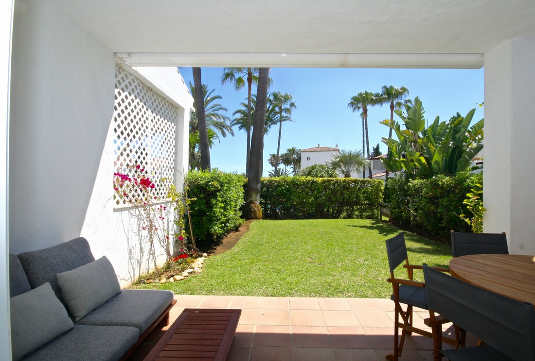 Townhouse in Marbella, Andalusia, Spain 1 - 11856207