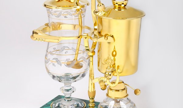 A coffee maker with a royal lineage (11858156)
