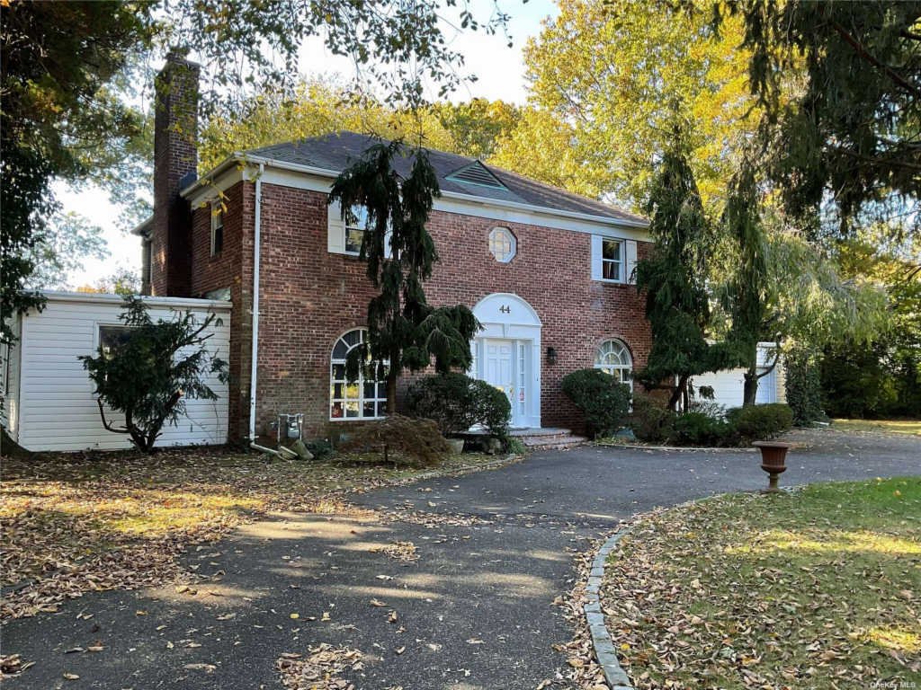 Single Family Detached Great Neck In Great Neck, New York, United