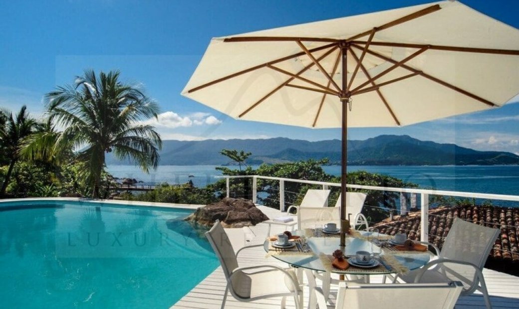 House With Sea View For Sale In Ilhabela In Curral, State Of São Paulo