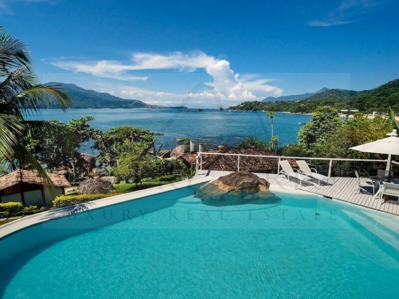 House With Sea View For Sale In Ilhabela In Curral, State Of São Paulo