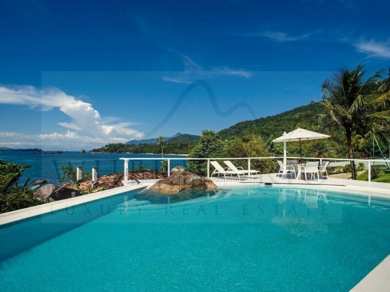 House With Sea View For Sale In Ilhabela In Curral, State Of São Paulo