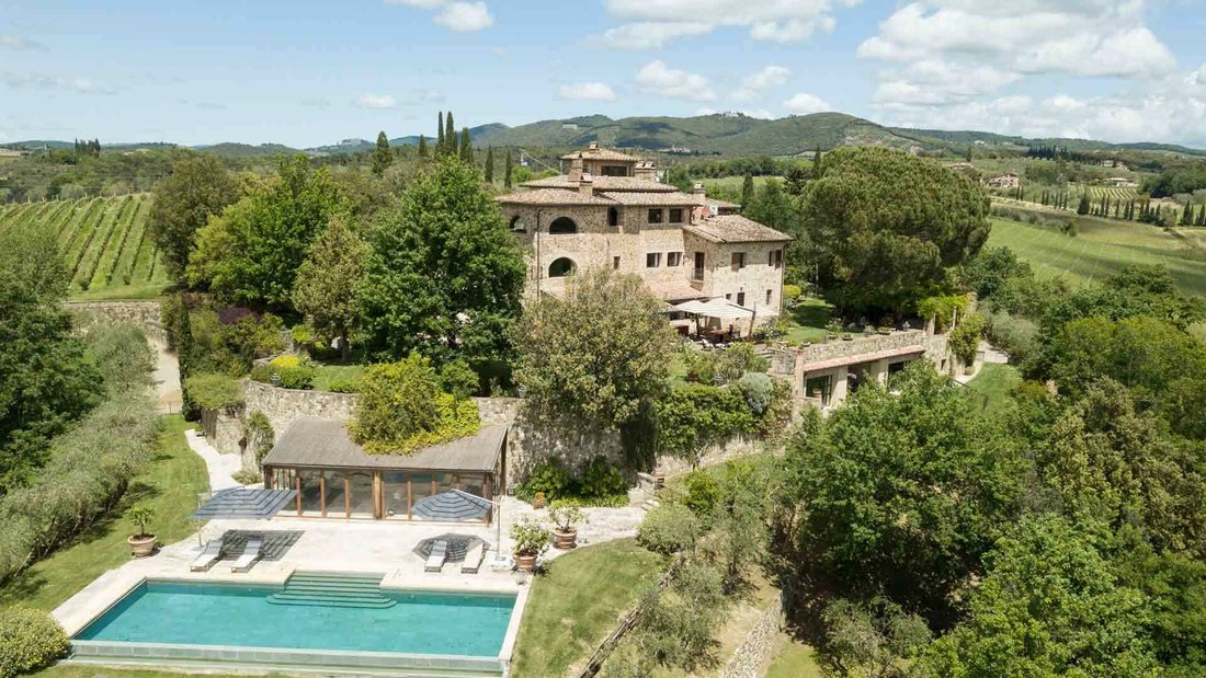Villa in Siena, Tuscany, Italy 1 - 11859627