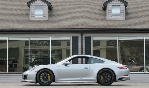 2018 Porsche 911 rwd (11860478)