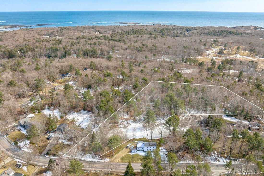 Wildes District Road In Kennebunkport, Maine, United States For Sale