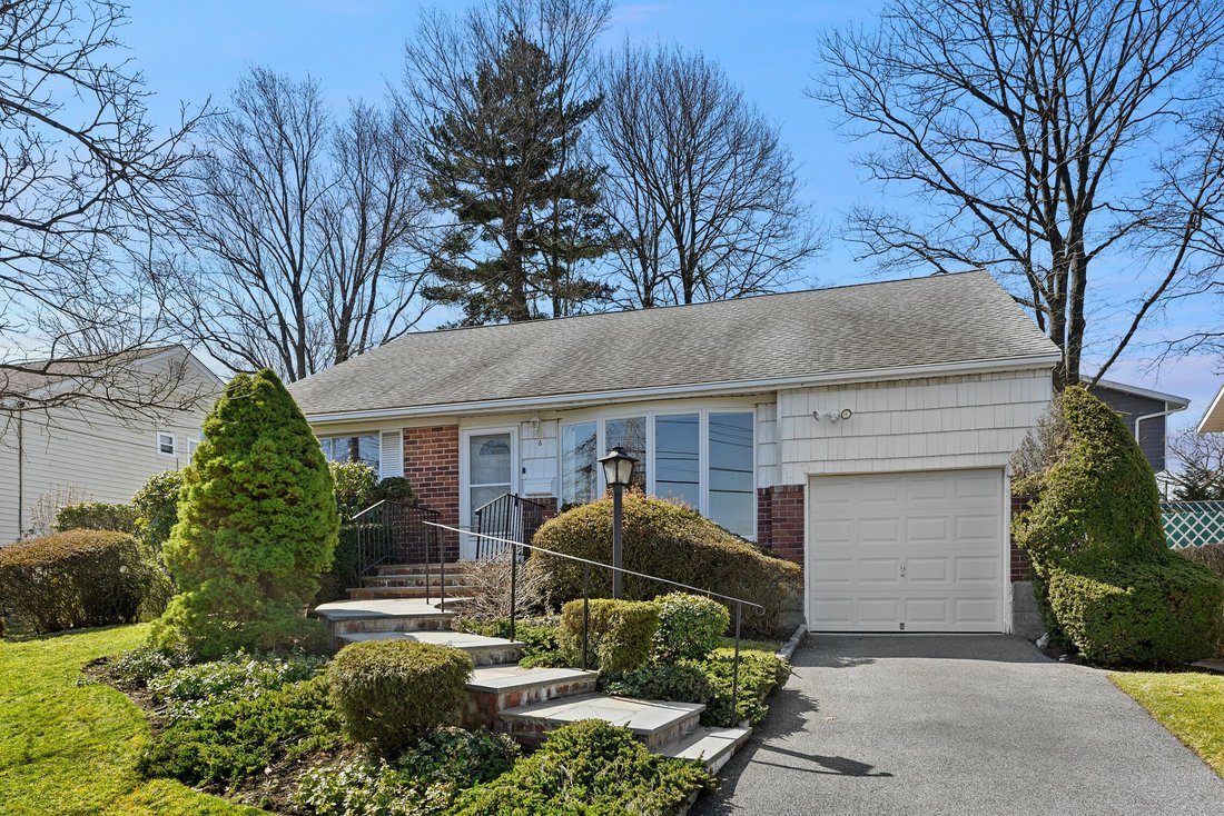 Casa De Dos Niveles Lista Para Mudarse En En Yonkers, Nueva York